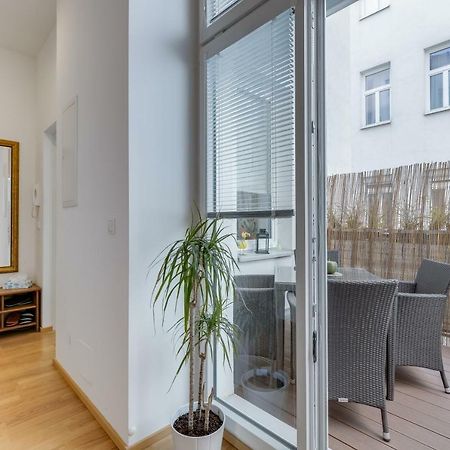 Modern Vienna Apartment Exterior photo