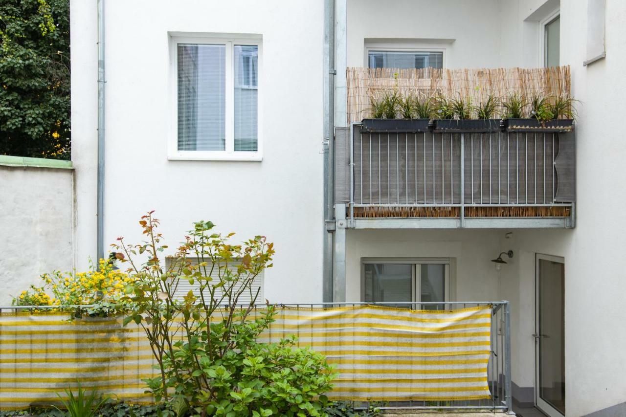 Modern Vienna Apartment Exterior photo