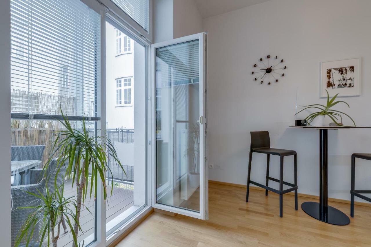 Modern Vienna Apartment Exterior photo